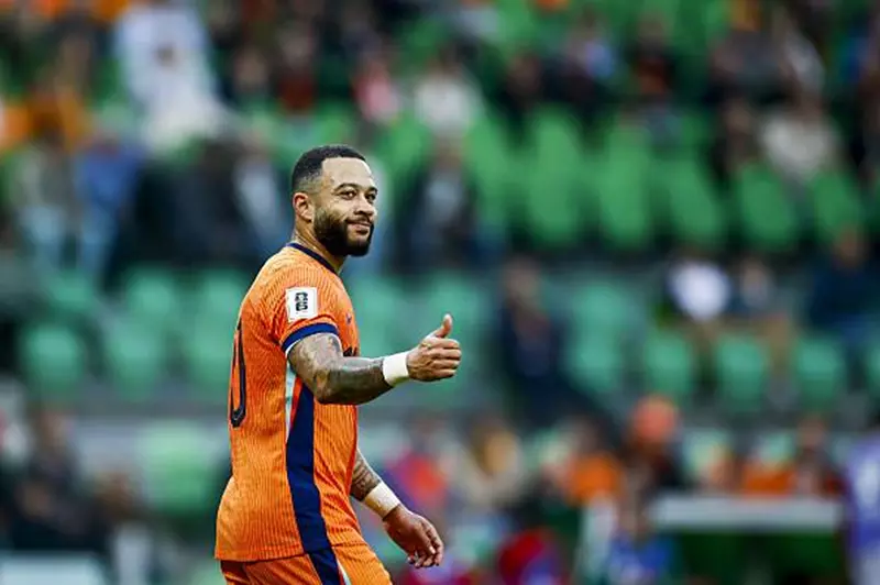 ديباي يدون اسمه في تاريخ منتخب هولندا بالتساوي مع فان بيرسي في قائمة الهدّافين