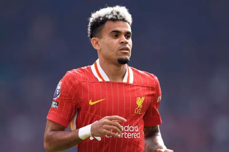 ليفربول يفتح أبواب الانتقال أمام لويس دياز نحو برشلونة